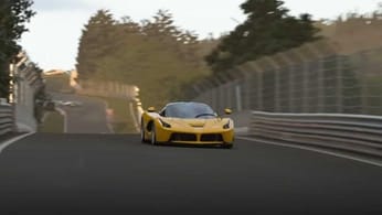 Gran Turismo 7 : il réalise 200 tours sur le circuit le plus long du jeu, voici le temps qu'il y a passé