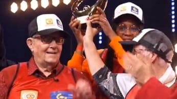 Deux joueurs de 95 et 70 ans deviennent les stars de la Paris Games Week pendant un tournoi de jeux vidéo