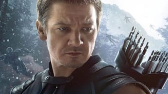 Jeremy Renner a « plus de 30 os cassés » mais reste solide