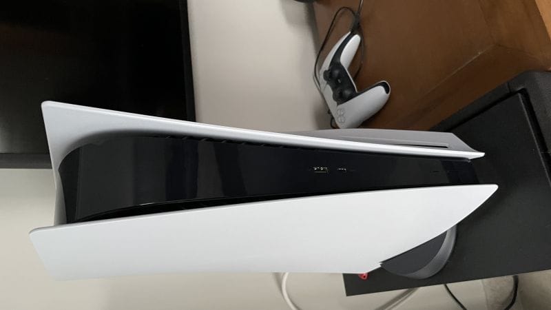 Ma grande console dans mon petit salon...