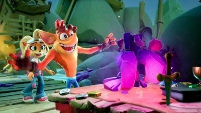 Crash Bandicoot 4: It's About Time, les nouveautés de la version PS5 vantées par une bande-annonce de gameplay