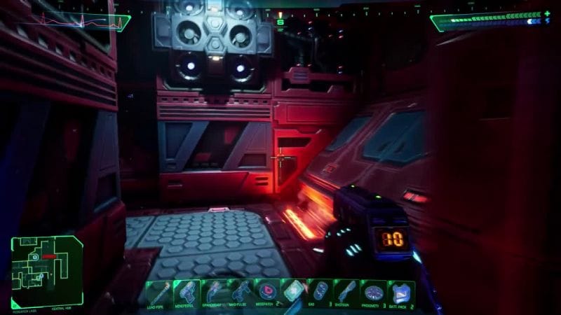 Gameplay System Shock Remake : 7 minutes de jeu dans les couloirs de la station Citadel - jeuxvideo.com