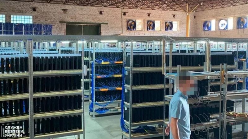 3800 PS4 utilisées pour miner des cryptomonnaies ont été saisies