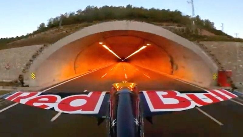 L'image du jour : Quand Red Bull s'inspire de GTA V pour une cascade à très haut risque