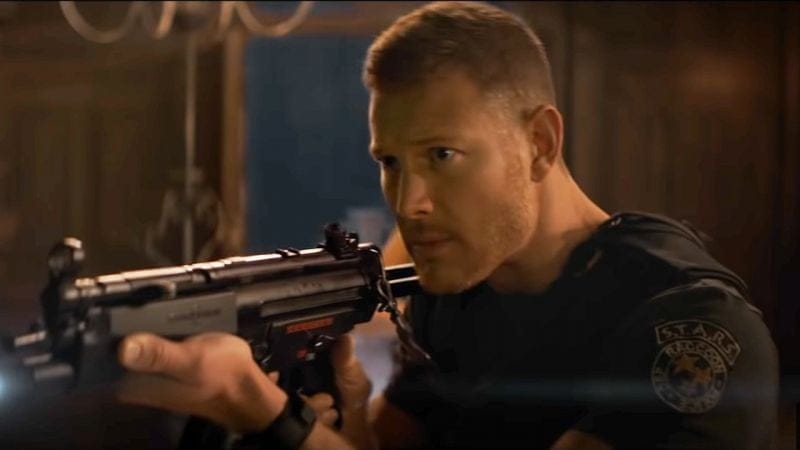 Resident Evil Welcome to Raccoon City : Le film présente son Wesker en vidéo - De l'Umbrella Academy à Umbrella Corporation, il n'y a qu'un pas.