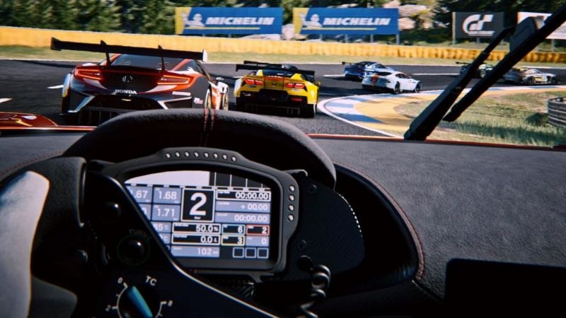 Gran Turismo 7 peut-il rivaliser avec de vraies simulation de courses ?