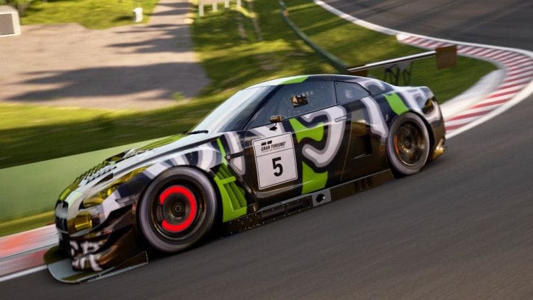 Gran Turismo 7 : un joueur personnalise son véhicule… et pilote Kirby dans l’exclusivité PS5 et PS4 !