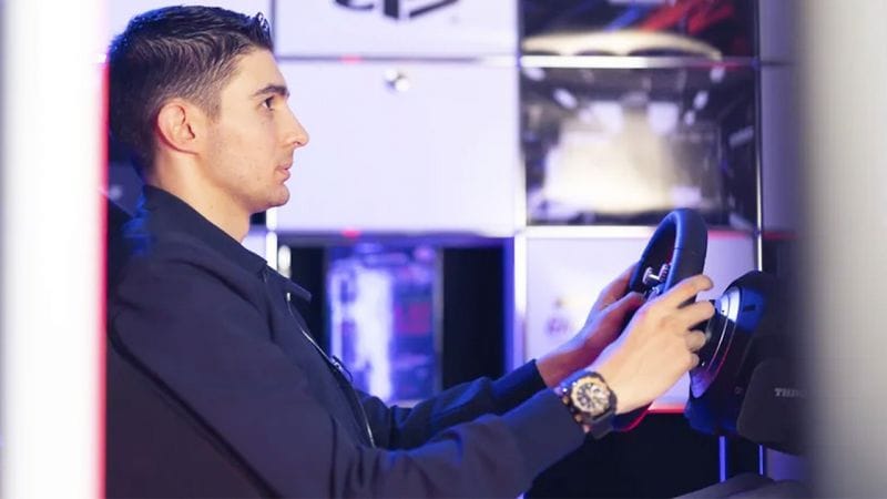 Gran Turismo 7 :  le pilote de F1 Esteban Ocon présente le jeu - Une graine de champion