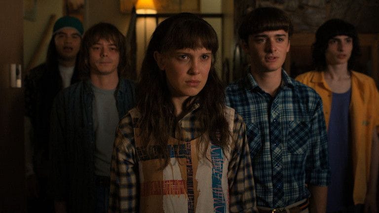 Stranger Things 4 : Un ton beaucoup plus sombre pour la série Netflix ? Les premières images dévoilées