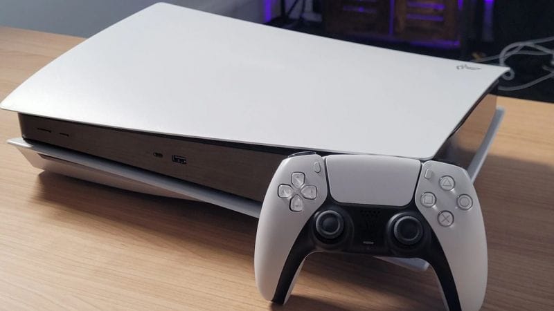 PlayStation 5 : la console est de retour en stock, mais il faut être rapide
