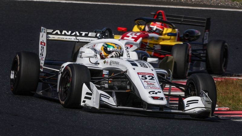 Super Formula Lights OKAYAMA (manches 13 à 15) : Fraga en pole pour la première fois dans les séries ! Après 3 podiums consécutifs, il en veut encore plus ! - FANATEC-GRAN TURISMO with B-MAX (SFL) - gran-turismo.com