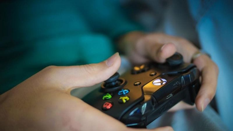 Comment les jeux en ligne manipulent les joueurs pour collecter des données