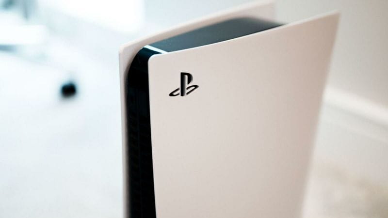 Il détruit une PS5 en mettant du jambon dans le lecteur et provoque u…