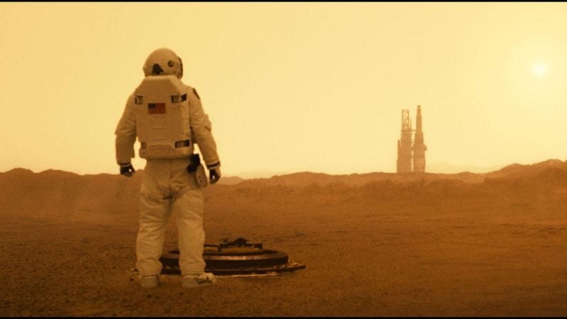 Ce film de SF avec Brad Pitt quitte bientôt Netflix : il est inspiré d'Interstellar de Christopher Nolan et 2001 l'Odyssée de l'espace de Stanley Kubrick