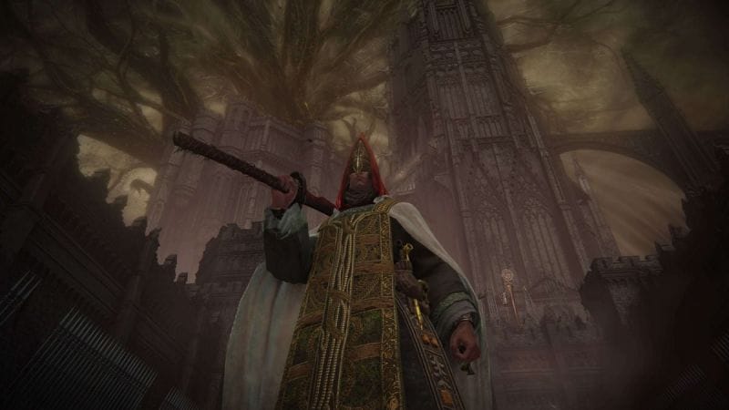 Elden Ring DLC : Vous êtes au Château noir ? N'oubliez pas de récupérer l'un des meilleurs casques de Shadow of the ErdTree, il est aussi fort qu'un talisman !