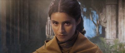 Unknown 9: Awakening, une bande-annonce live-action avec Anya Chalotra pour la révélation de sa date de sortie