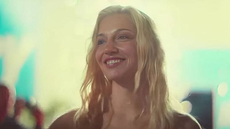 3 semaines après la fin de la saison 2, Les Anneaux de pouvoir est détrôné sur Amazon par une série française qui va faire polémique