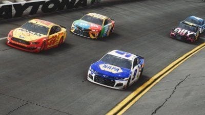 NASCAR : Motorsport Games arrête tout, les jeux vont disparaître des boutiques !