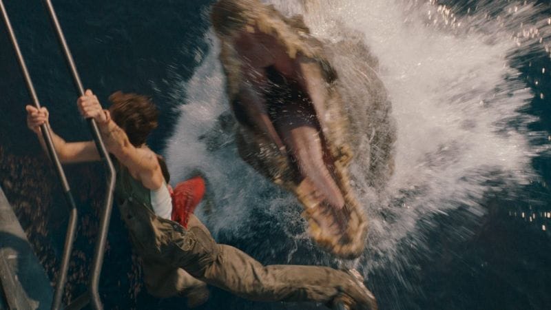 Le premier trailer de Jurassic World Renaissance montre Scarlett Johansson qui shoot un ptérosaure au pied et un spinosaurus au flingue