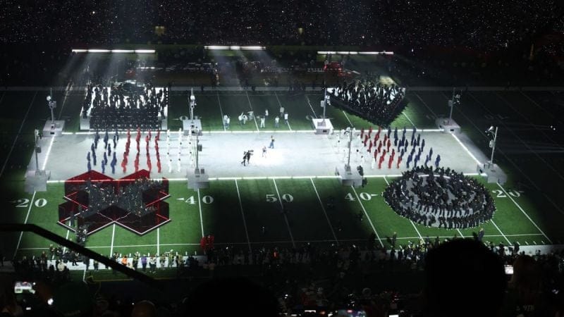Les fans réagissent à la ref PlayStation du Super Bowl par Kendrick Lamar