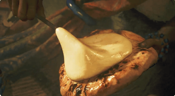 Les joueurs de Monster Hunter Wilds dévalisent les vrais cheese naan
