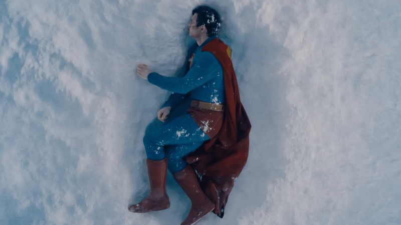 Regarde 4 minutes du film de James Gunn Superman