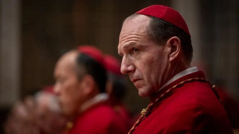 Nomination du nouveau Pape : ce film noté 93% arrive sur Prime Vidéo et vous dévoile les coulisses du conclave au Vatican. Simple hasard ?