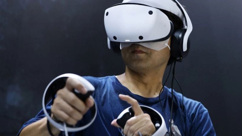 PSVR2 : les manettes PlayStation VR Sense officiellement compatibles avec l’Apple Vision Pro