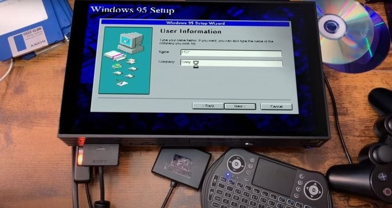 Windows 95 sur une PS2, c'est possible, mais c'est une galère sans nom