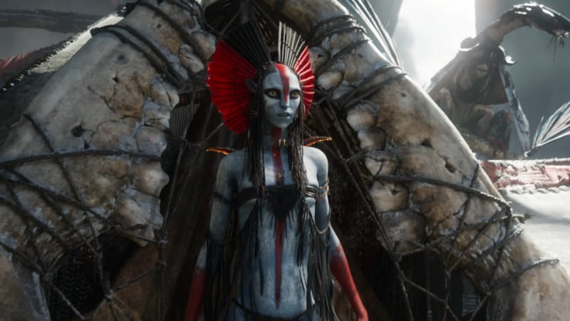 Avatar De Feu et De Cendres change le ton de la saga des films de James Cameron. Le premier trailer nous renvoie sur Pandora, pour le meilleur ?