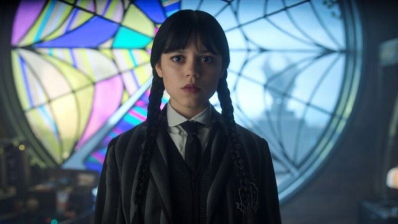 Mercredi : qui meurt dans la saison 2 ? Explication de la fin