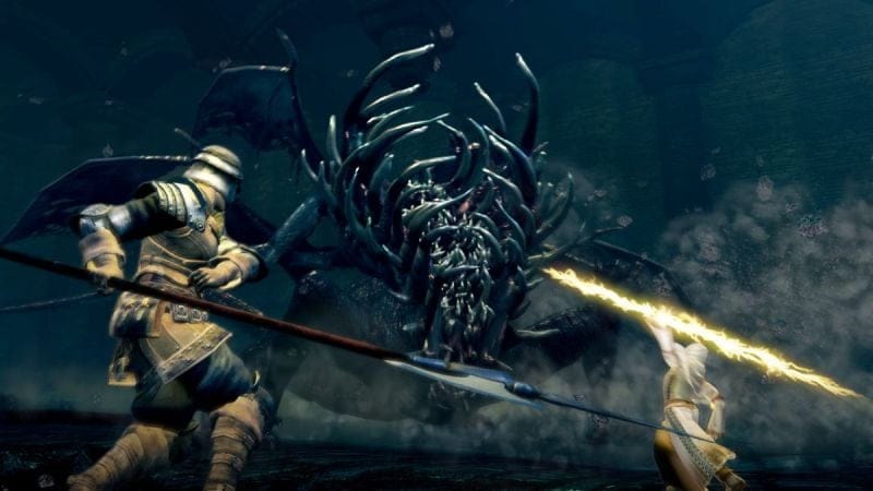 FromSoftware veut éviter que ça se sache trop, mais ce jeu Dark Souls aurait dû avoir une protagoniste féminine ultra badass et vous y avez surement déjà joué