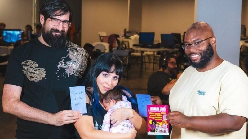 Cette maman gagne un tournoi sur l'un des jeux les plus difficiles avec son bébé de 5 jours dans ses bras
