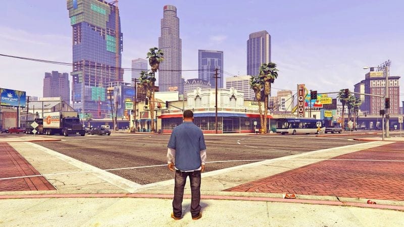 لعبت النسخة المحسنة من لعبة جي تي أي 5 (هل تستحق ؟) | Grand Theft Auto V Enhanced