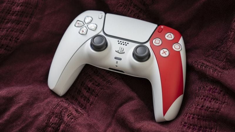 La DualSense « God of War 20th Anniversary » est disponible - IG News