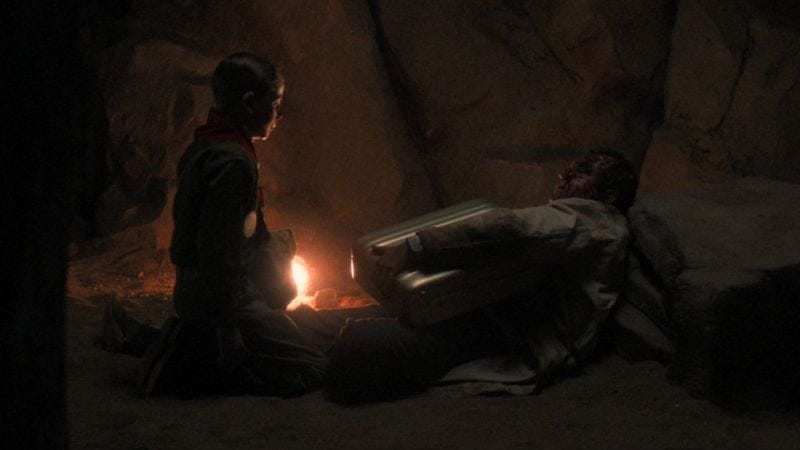 Le spinoff Stranger Things clarifiera ce qui se trouvait dans la valise et d'autres 'faiblesses de scénario' du final de la saison 5, promettent les frères Duffer