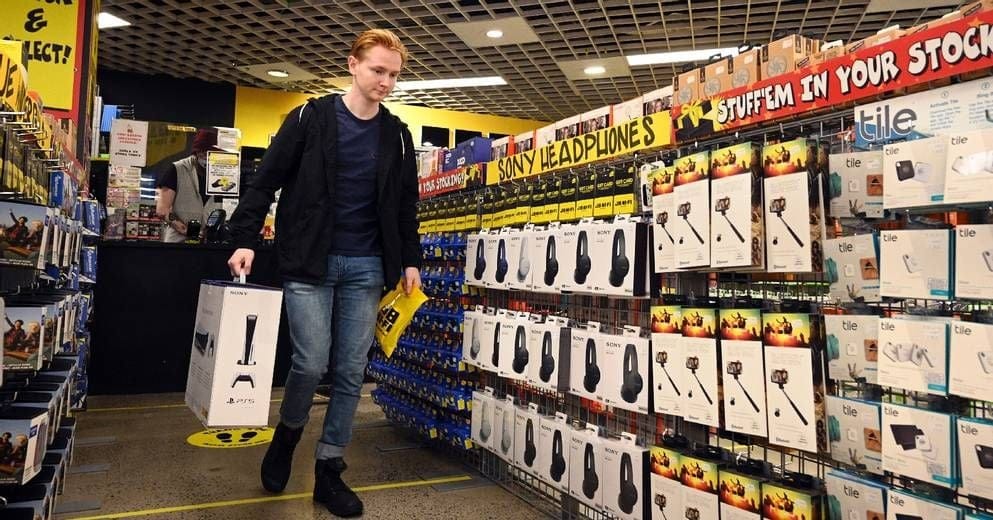Limitée aux précommandes, le prix de la PS5 explose sur le second marché