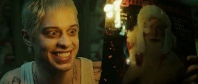 INSOLITE sur la PS5 : la pénurie de stock parodiée dans un sketch de Saturday Night Live avec Eminem et le Père Noël