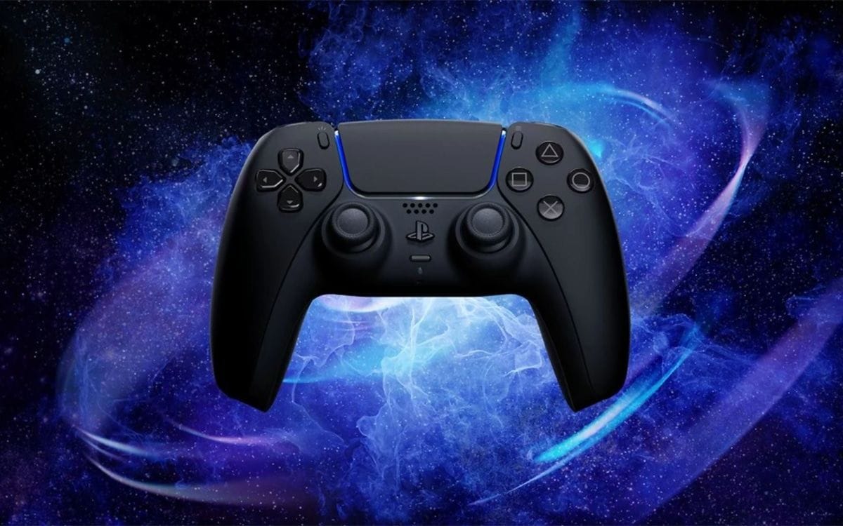 DualSense : le patron de Xbox salue le travail de Sony sur la manette de la PS5