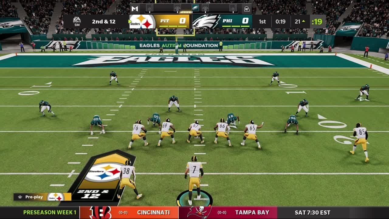 Gameplay Madden NFL 22 : du gameplay entre Pittsburgh et Philadelphie - jeuxvideo.com