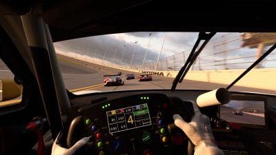 Gran Turismo 7 : le retour du circuit Daytona International Speedway confirmé par une vidéo de gameplay à toute vitesse