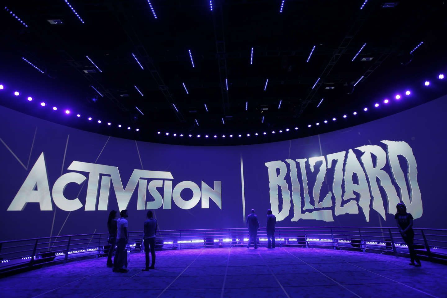 Microsoft rachète Activision Blizzard, géant des jeux vidéo, pour 69 milliards de dollars, un montant record pour le secteur