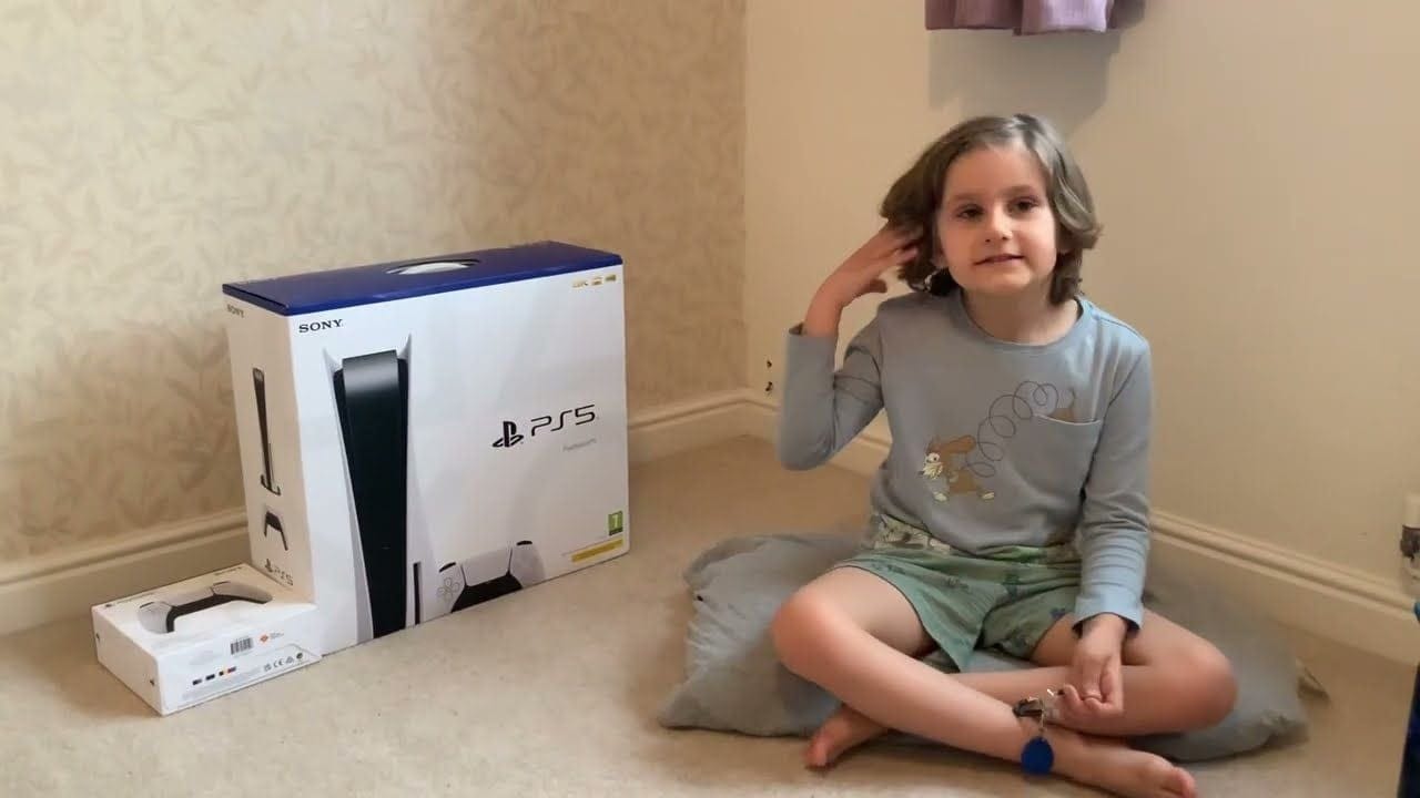 Unboxing PS5 brand new model first look