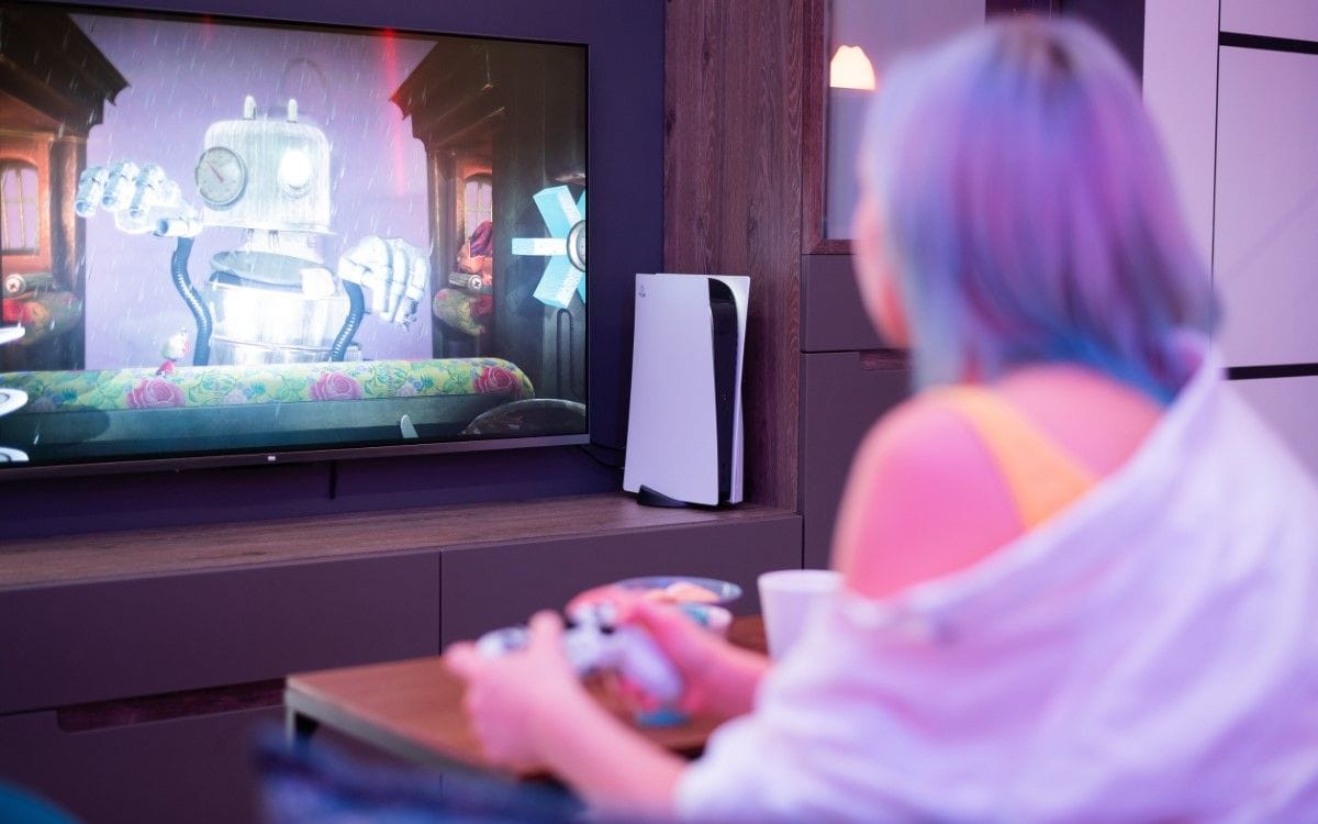 Non, la PS5 ne s'abîme pas à la verticale, la rumeur était fausse