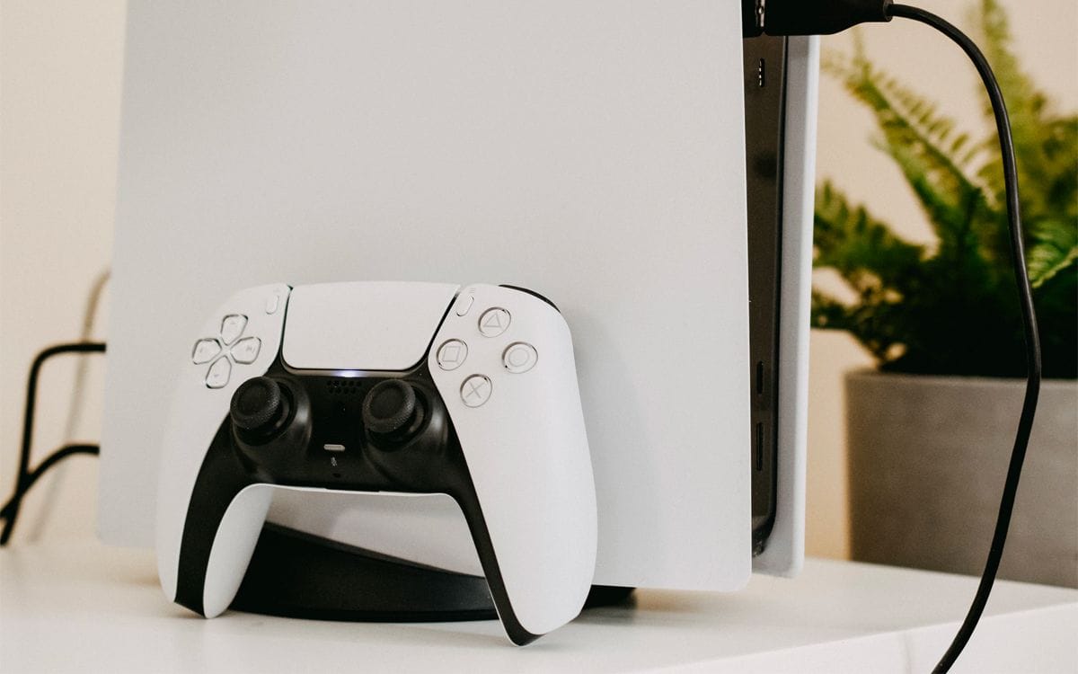La PS5 Pro arriverait finalement en 2024, mais une autre console sortirait cette année