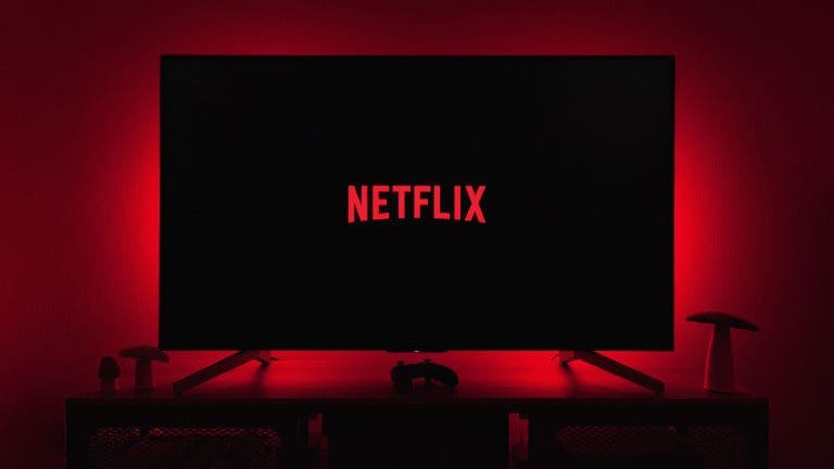 J'ai arrêté d'utiliser Netflix et d'autres plateformes pendant plusieurs jours pour regarder la TNT. Le résultat ? Je me couche plus tôt