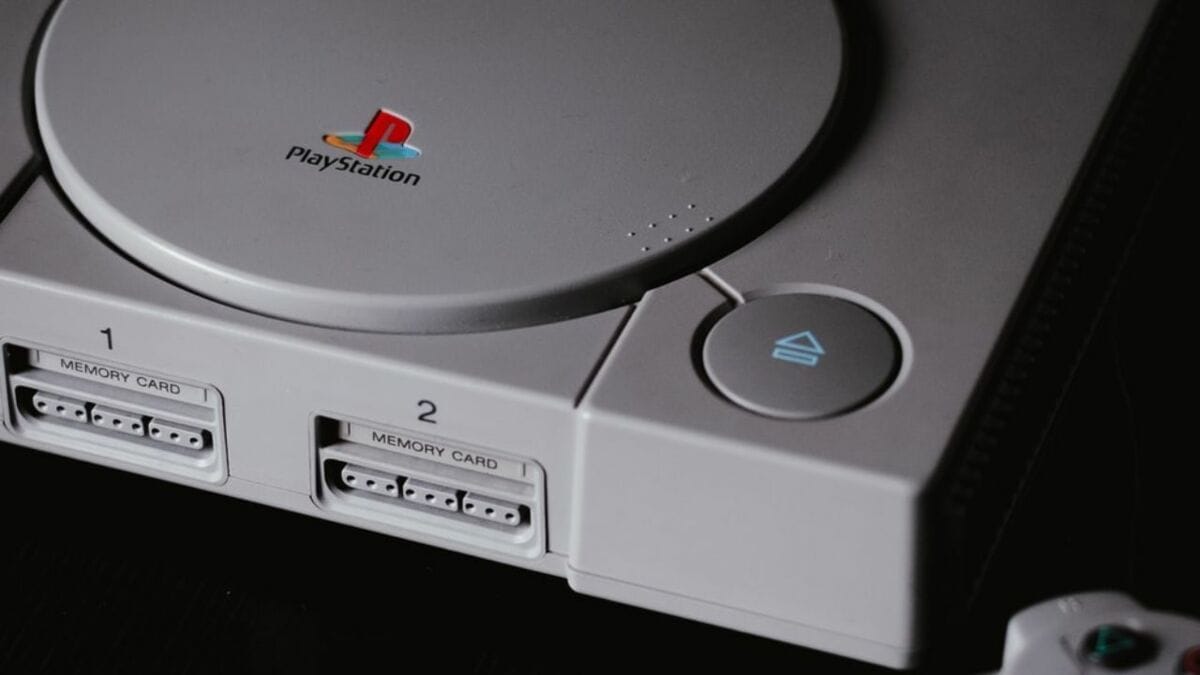Ce joueur achète un classique de la PS1 et fait une découverte except…