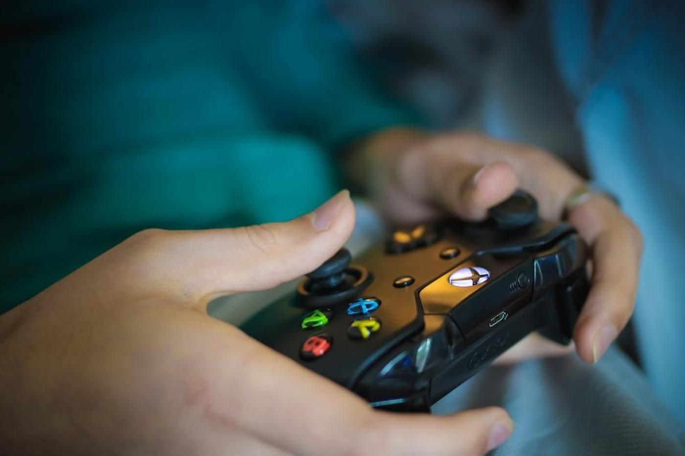 Comment les jeux en ligne manipulent les joueurs pour collecter des données
