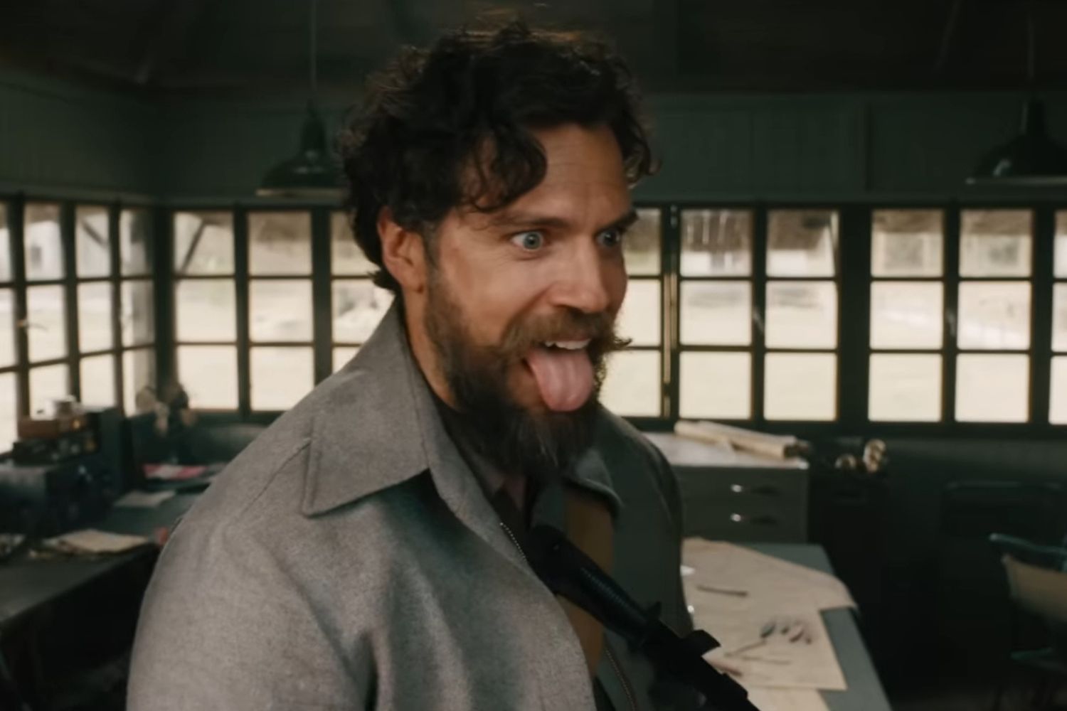 La série Warhammer 40 000 est officielle, et c'est Henry Cavill qui le dit