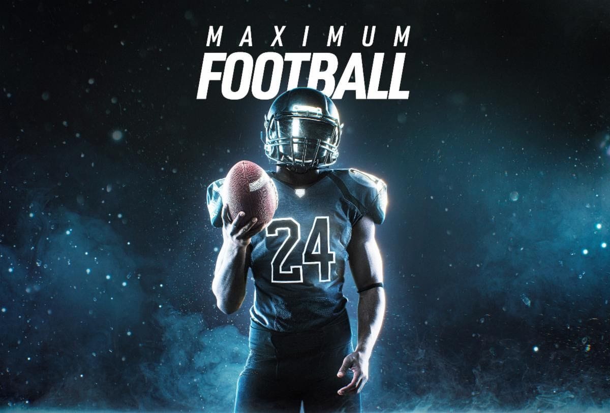 GEEKNPLAY - Maximum Football - Le jeu de football américain gratuit débarque sur PS5, Xbox et PC avec du contenu vintage